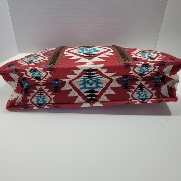 Wrangler Aztec Design Canvas Tote 12"x17" Handbag - Picture 9 of 9